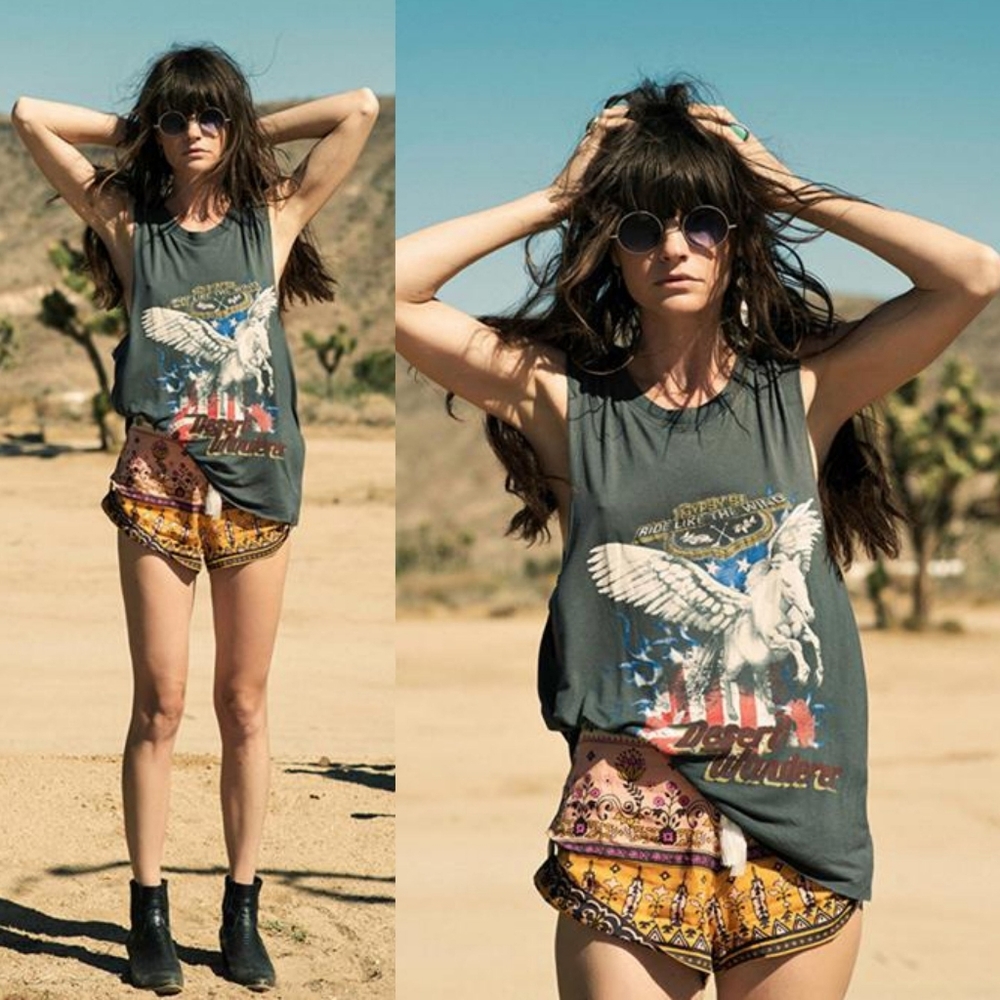 Desert Wanderer tank L gray rare tee spell designs